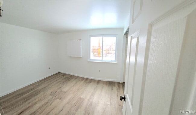 Photo - 50 Strasbourg Dr