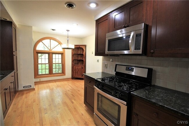 Photo - 222 Shuart Ave