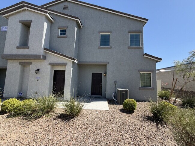 Photo - GATED 3 BED 3 BATH 2 CAR GARAGE TOWNHOUSE W/ BED AND BATH DOWNSTAIRS + LOFT & YARD. COMMUNITY FEA... Unit #1161