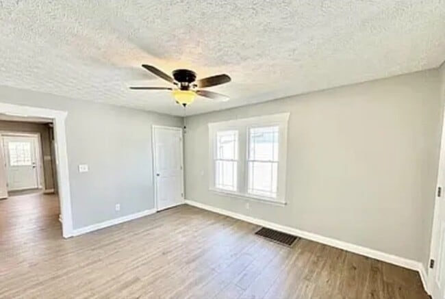 Photo - 1509 Lincoln Ave