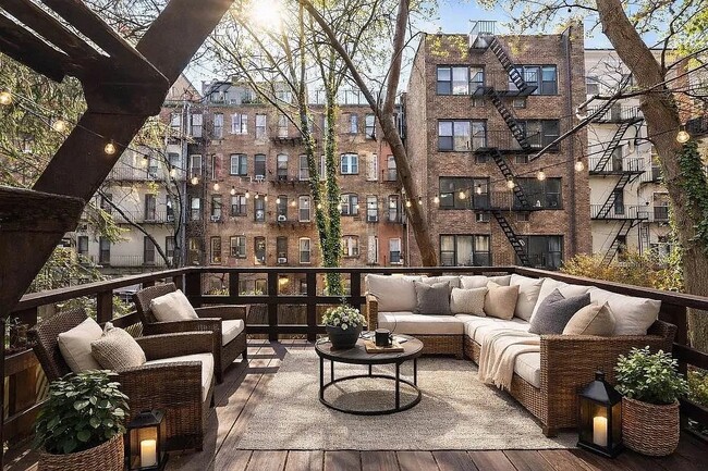 Building Photo - 518 E 83rd St Unit 1K