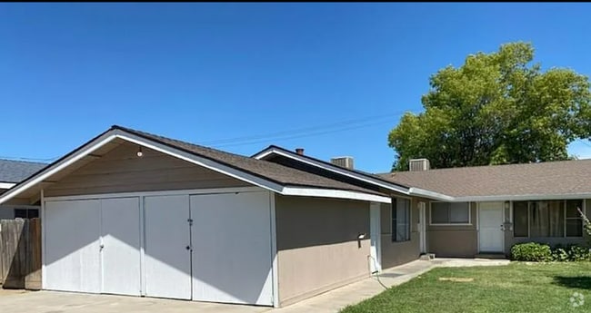Building Photo - 1547 Truman Dr Unit 1547 Rental