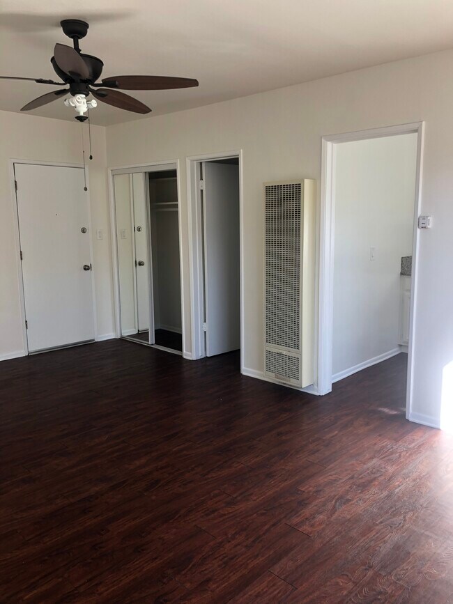 Photo - 2890 Leeward Ave