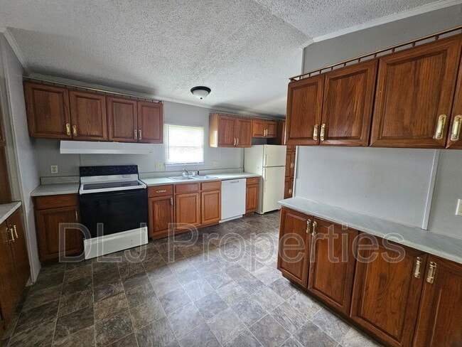 Photo - 120 E Dumplin Valley Rd