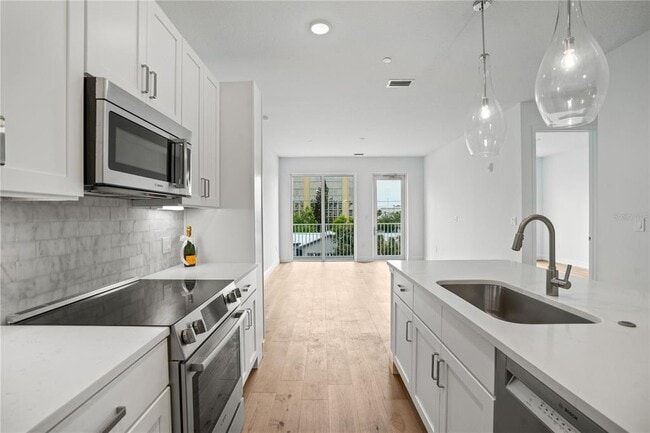 Photo - 600 3rd Ave S Unidad 307