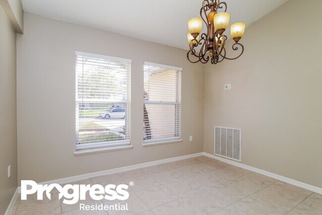 Photo - 1529 Muir Cir