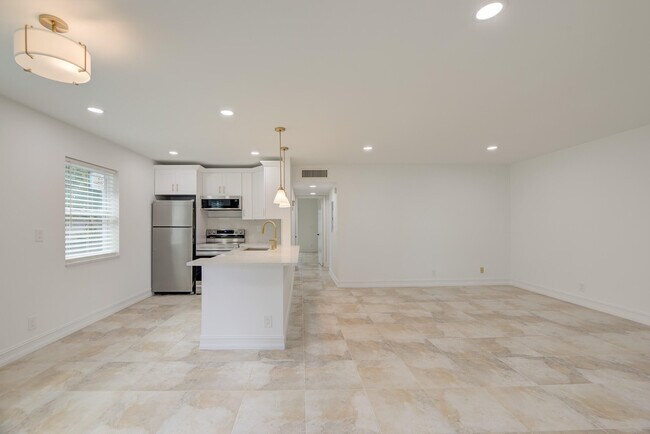 Photo - 372 Piedmont H