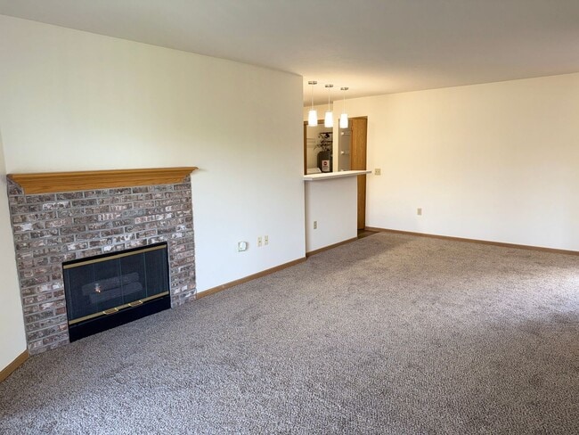 Photo - Stone Creek Apartments