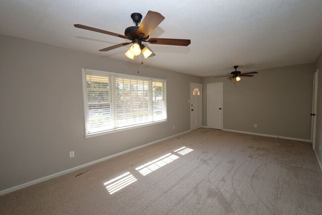 Photo - 1104 Kimberly Dr