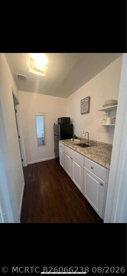 Photo - 603 N J St