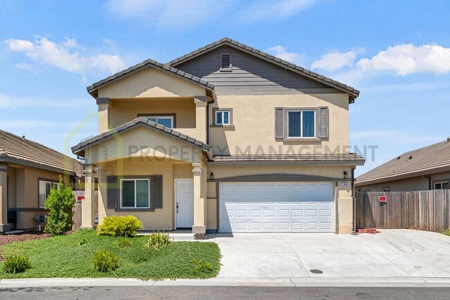 Modern & Spacious 5BD/3BA Home in South Sa... - Modern & Spacious 5BD/3BA Home in South Sa...