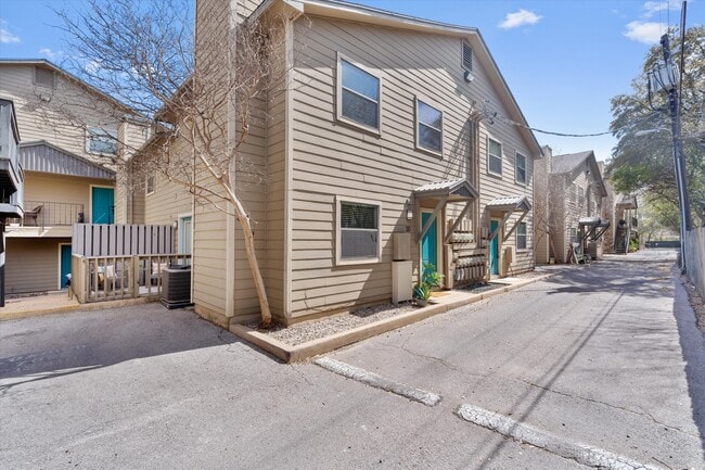 Photo - 6700 Cooper Ln Townhome