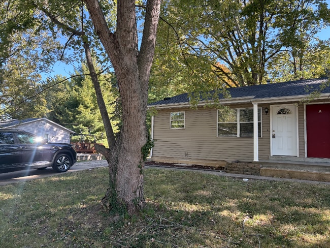 Photo - 14 Joan Dr Unidad B