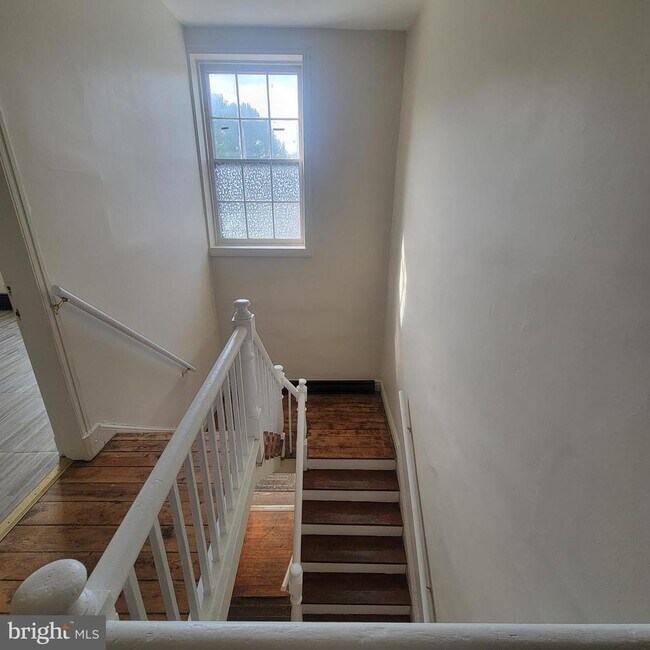 Photo - 5 N Main St Unit 5B