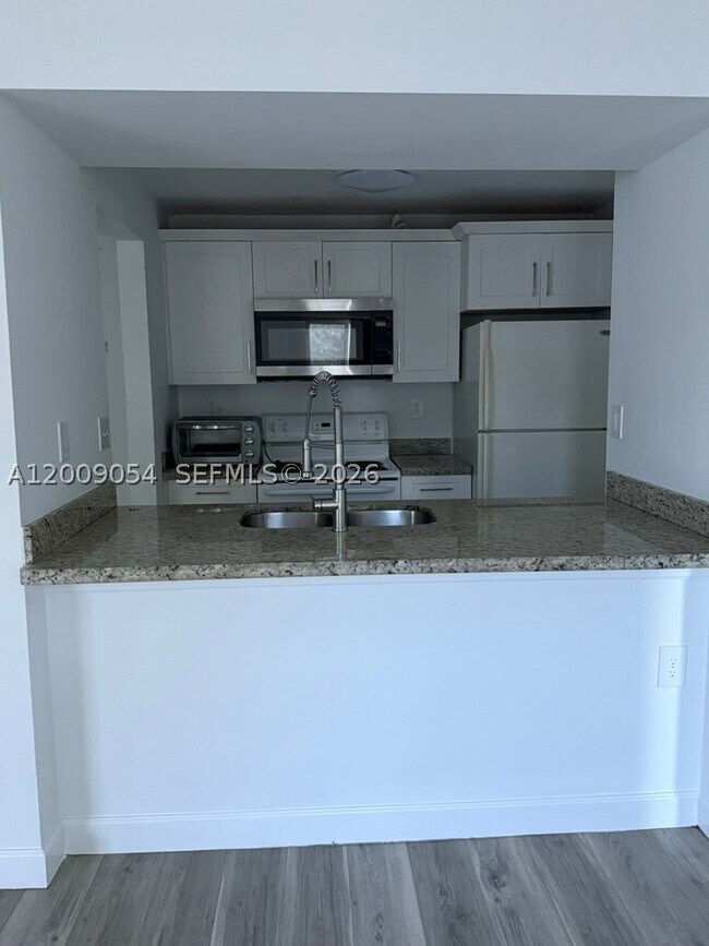 6955 NW 186th St Unit F209