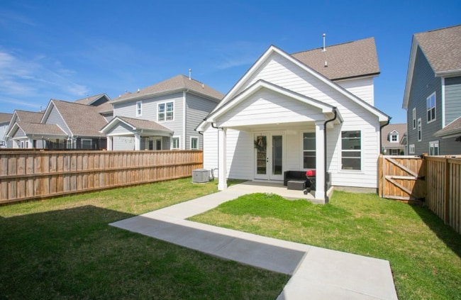 Photo - 389 Hammock Ln