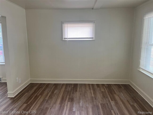 Photo - 8242 Maxwell Ave