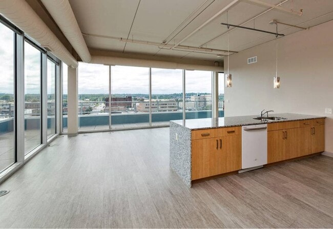 Photo - City Square Lofts