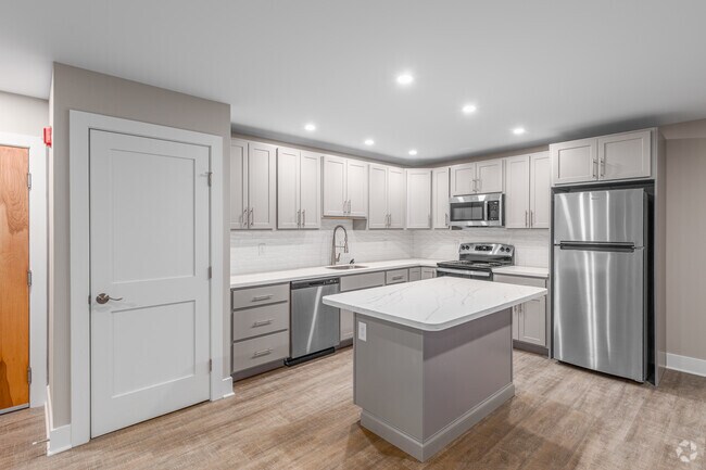 1BR, 1BA - 990SF - Kitchen