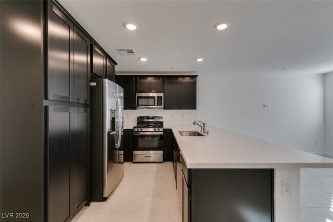 Building Photo - 10777 Paget Ct