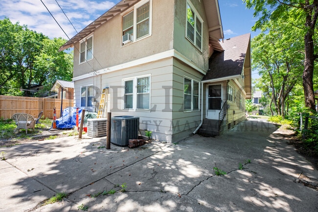 Photo - 448 N Fountain St