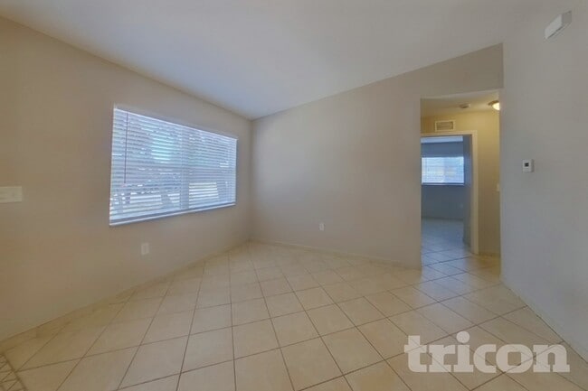 Photo - 505 22nd Terrace E