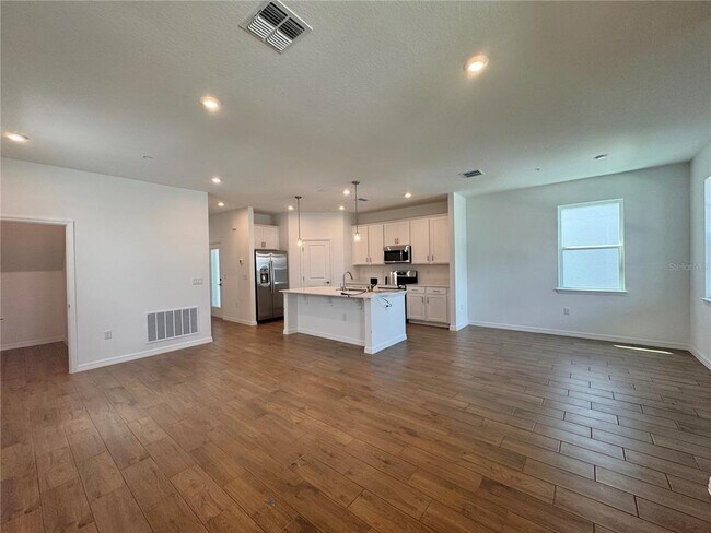 Photo - 433 Belmond Dr