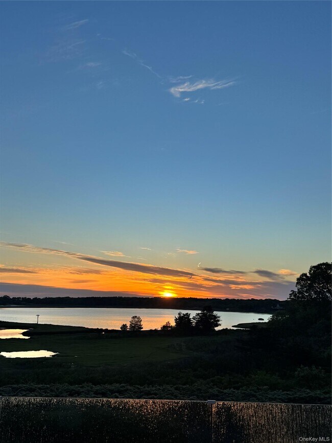 Photo - 84 Inlet Rd E