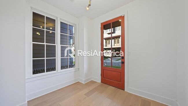 Photo - 2024 Construction - Modern 4 bedroom home in Downtown Memphis!!