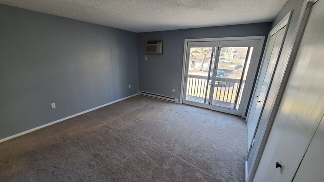 Photo - 134 W Main St