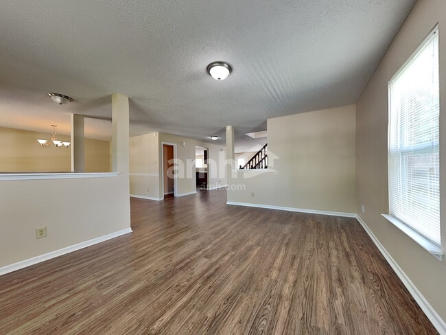 Photo - 10421 Parmer Cir