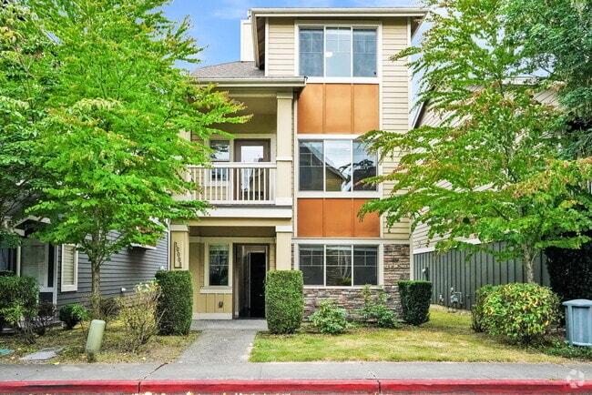 Building Photo - 10008-10012 12th Dr SE Rental