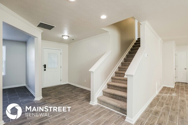 Photo - 6797 Brittany Oak Dr