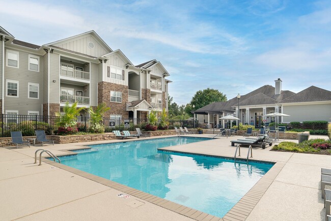 Vintage Creekwood Park Apartments