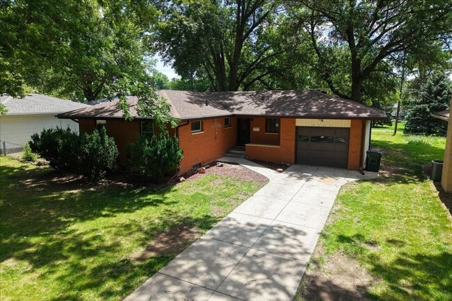 Building Photo - Brick Ranch