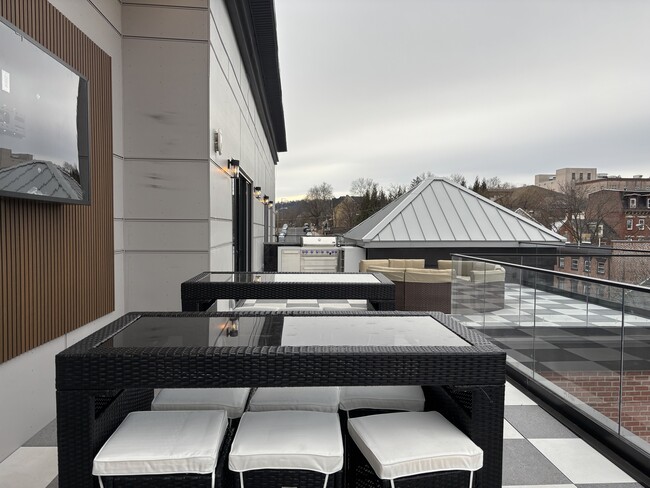 Photo - Dutchtowne Pointe