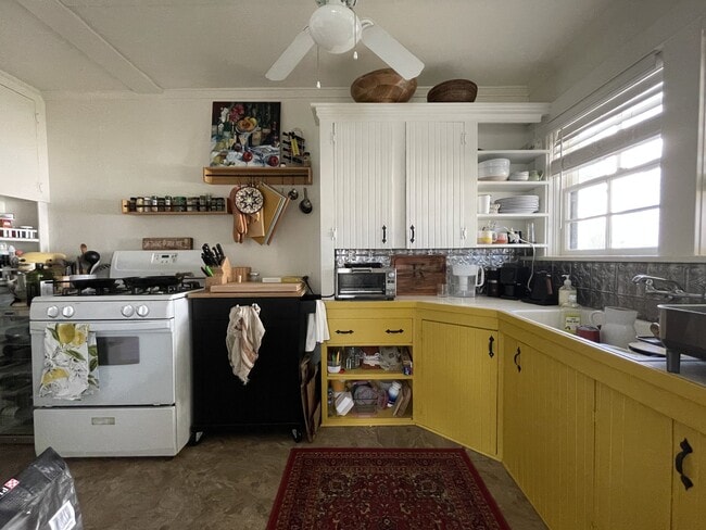Photo - 5350 Mariquita Ave