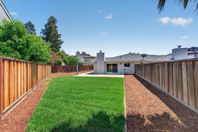 Photo - 4971 Geomax Ct
