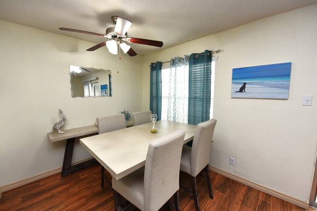 Photo - Land's End Apartments