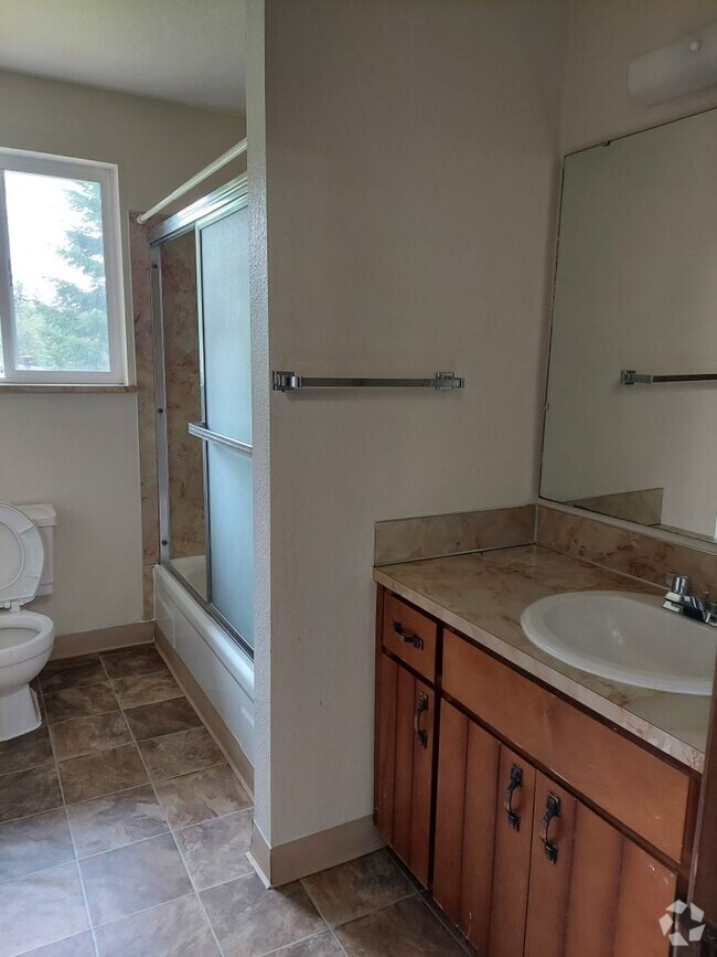Building Photo - DMW7414 4P Unit A Rental