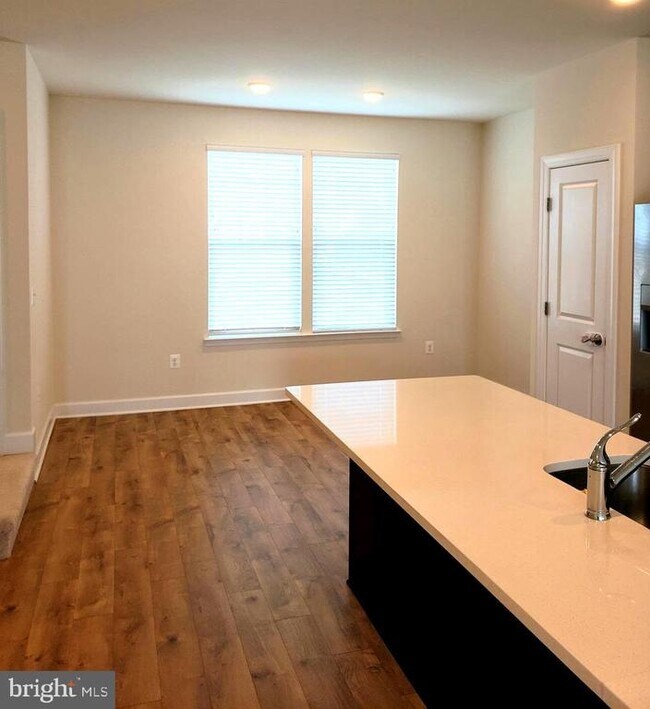 Photo - 2204 Shadmoor Dr