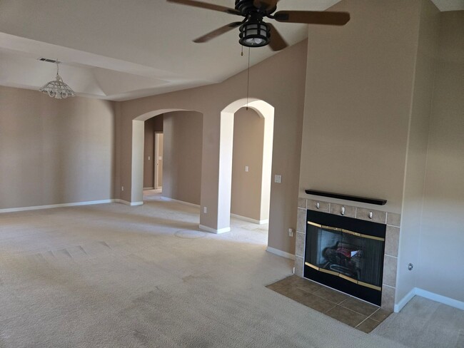 Photo - Home For Rent– Lemoore, CA