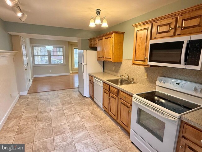 Photo - 101 King St Unit 3