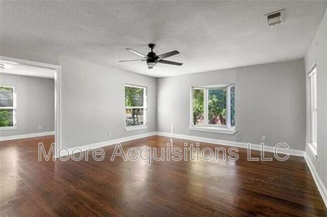 Photo - 1330 W Sears St