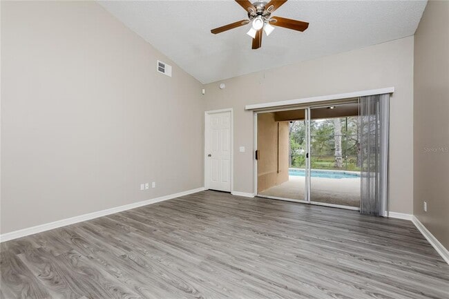 Photo - 17117 Woodcrest Way