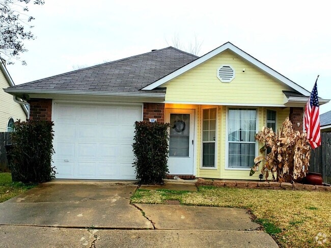 Building Photo - NorthGate Neighborhood Rental