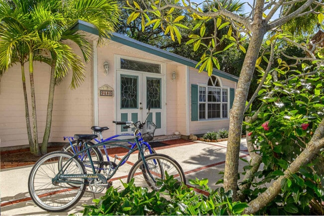 Photo - 9480 Frangipani Dr