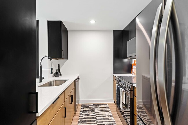 Building Photo - Cortland Arlington Rental