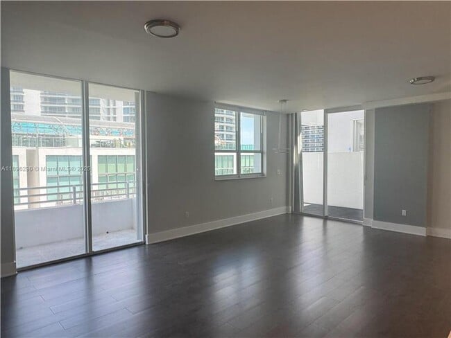 Photo - 5970 Indian Creek Dr Unidad PH-3