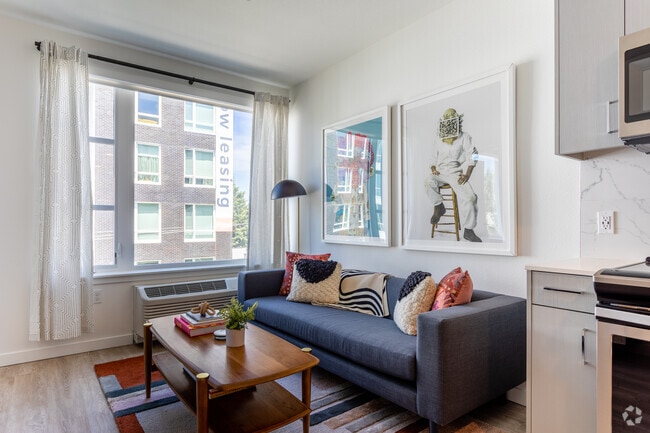 1BR, 1BA - 503 SF